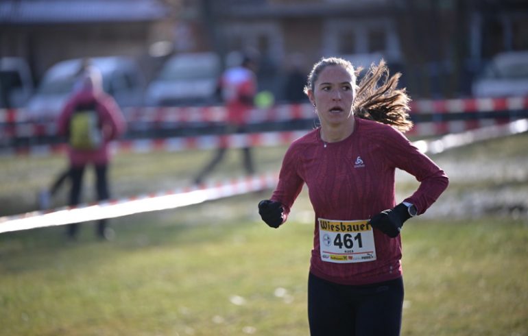 2025-11-ÖM-Cross-Lena-ANevsimal-klein